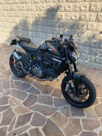 Ducati Monster 937 (2021 - 25) usata