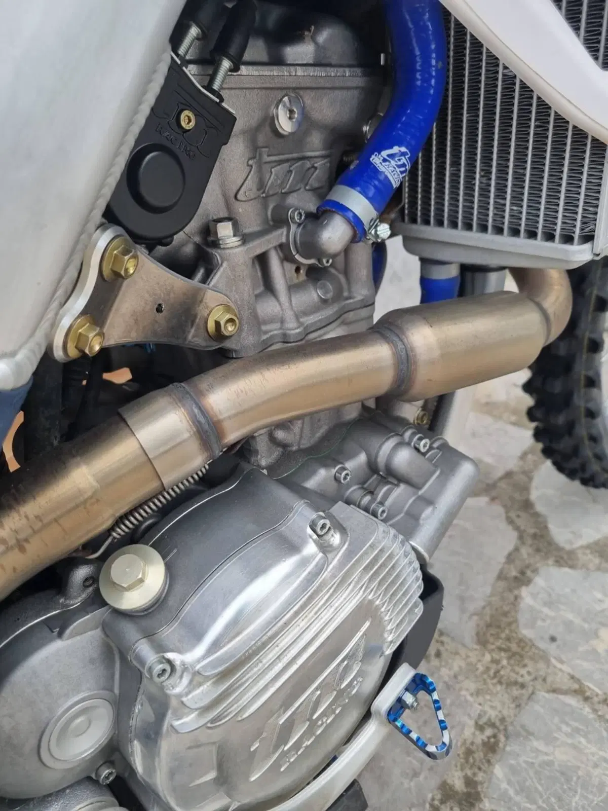 Tm Moto EN 300 ES Fi 4T (2023) (13)
