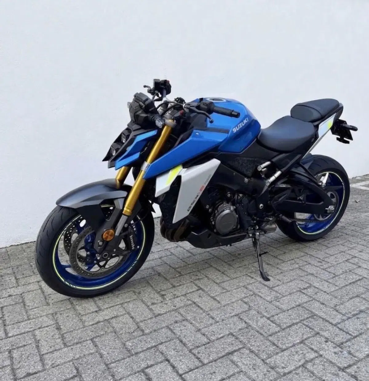 Suzuki GSX-S1000 (2021 - 25) (4)