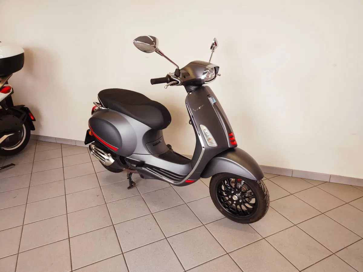 Vespa Sprint 125 3V ie Sport ABS (2021 - 22) (2)