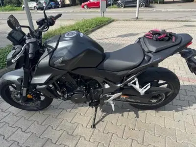 Honda CB 750 Hornet (2025) usata