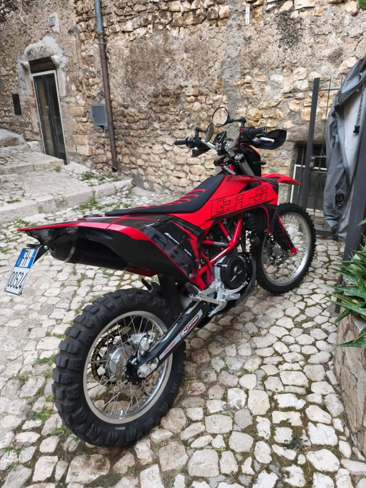 GASGAS ES 700 (2022 - 26) (2)