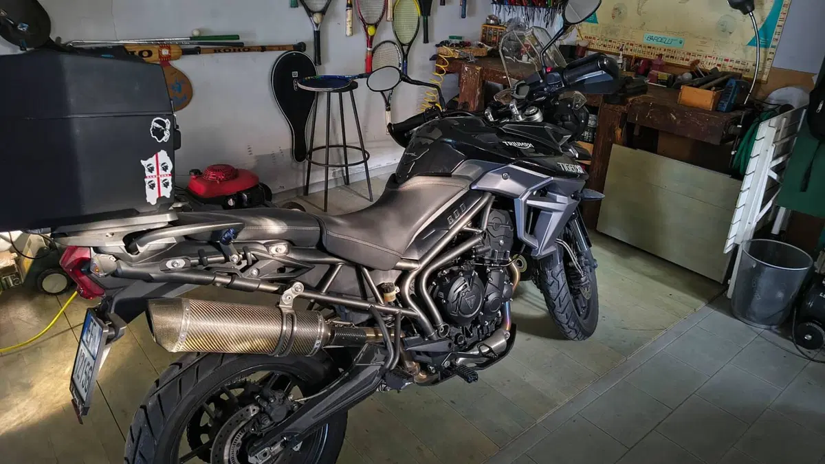 Triumph Tiger 800 XR (2015 - 17) (3)