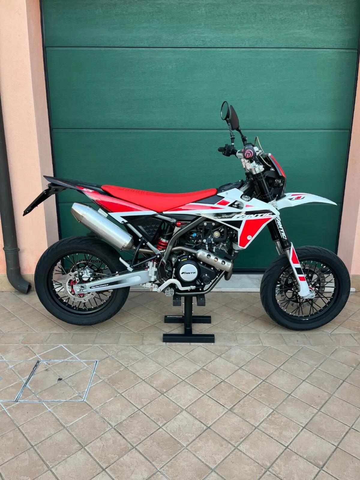 Fantic Motor XMF 125 Motard Competition 4t (2021 - 22) (2)