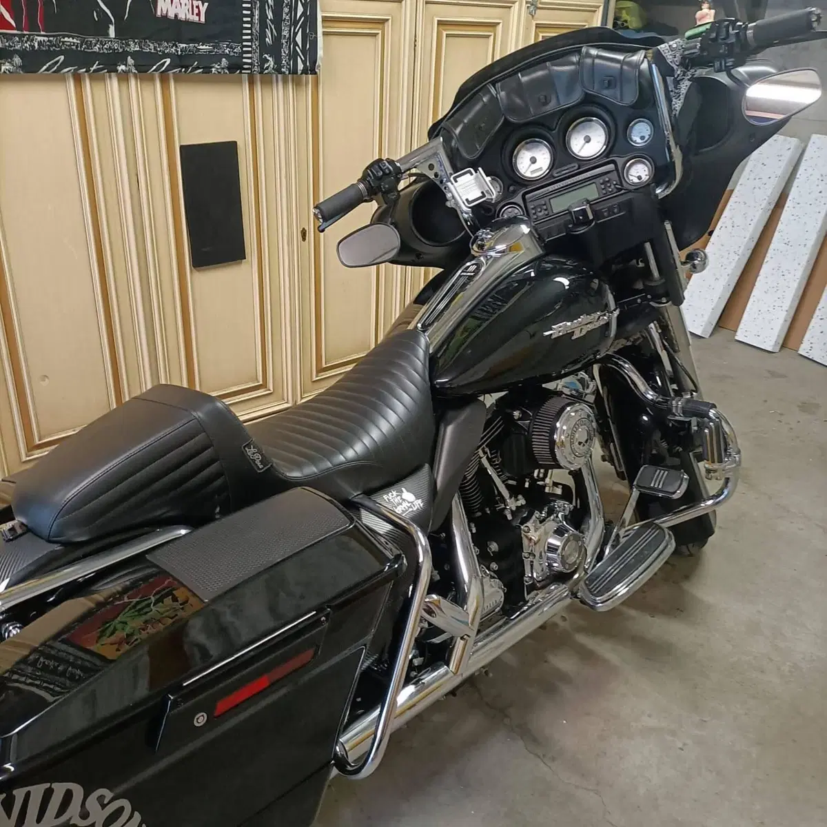 Harley-Davidson 1584 Street Glide (2008 - 10) - FLHX (3)