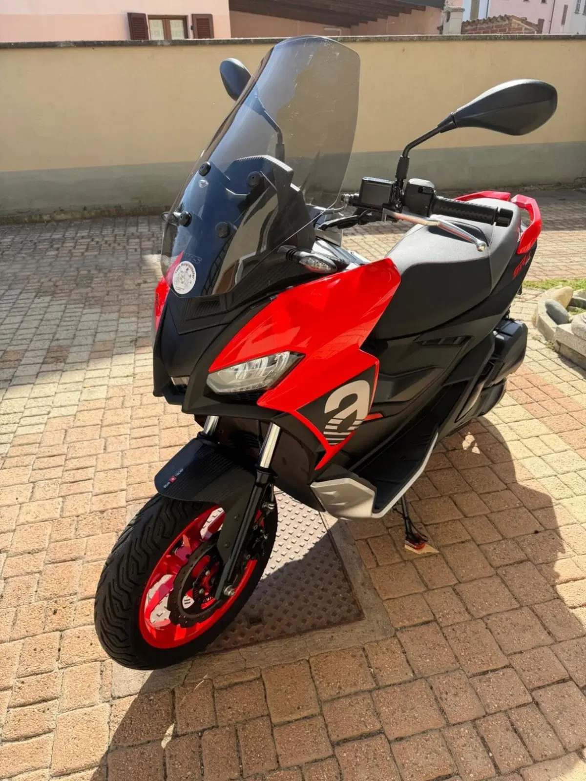 Aprilia SR GT 200 (2022 - 24) (4)