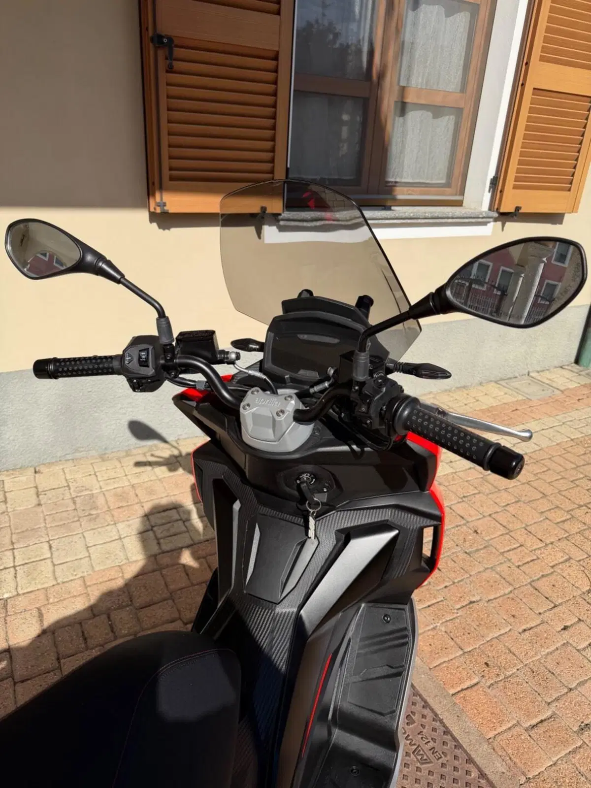 Aprilia SR GT 200 (2022 - 24) (5)