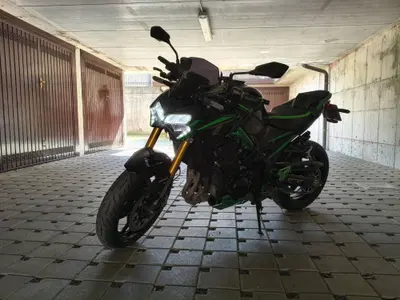 Kawasaki Z 900 SE (2022 - 24) usata