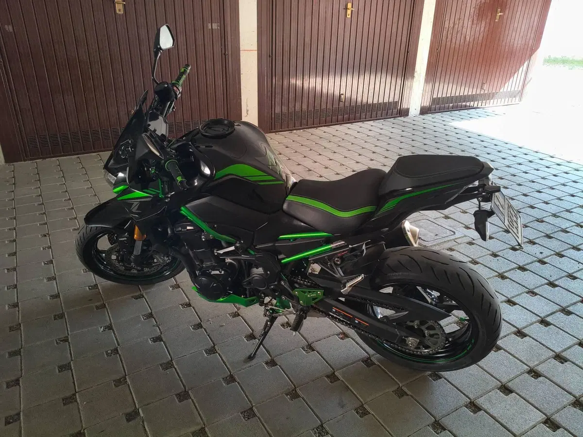 Kawasaki Z 900 SE (2022 - 24) (3)
