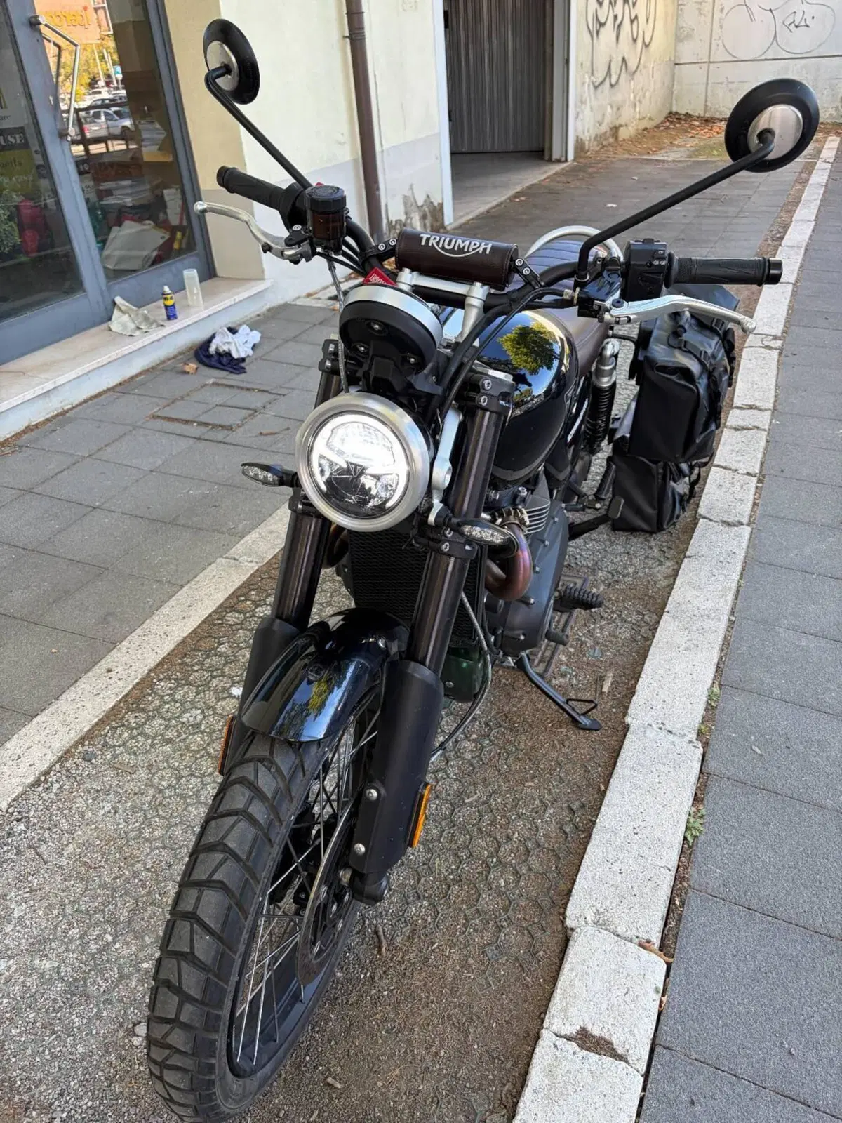 Triumph Scrambler 1200 X (2024 - 26) (2)