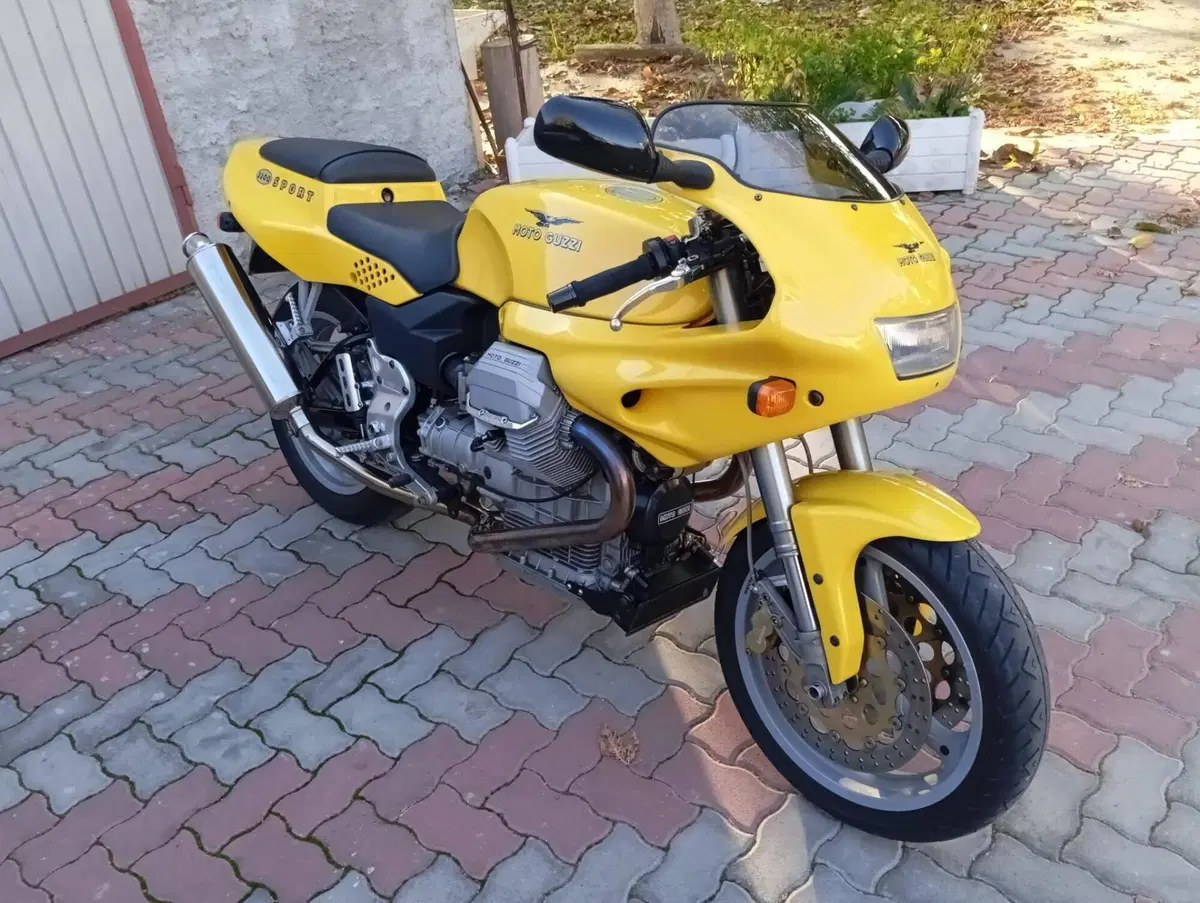 Moto Guzzi 1100 sport