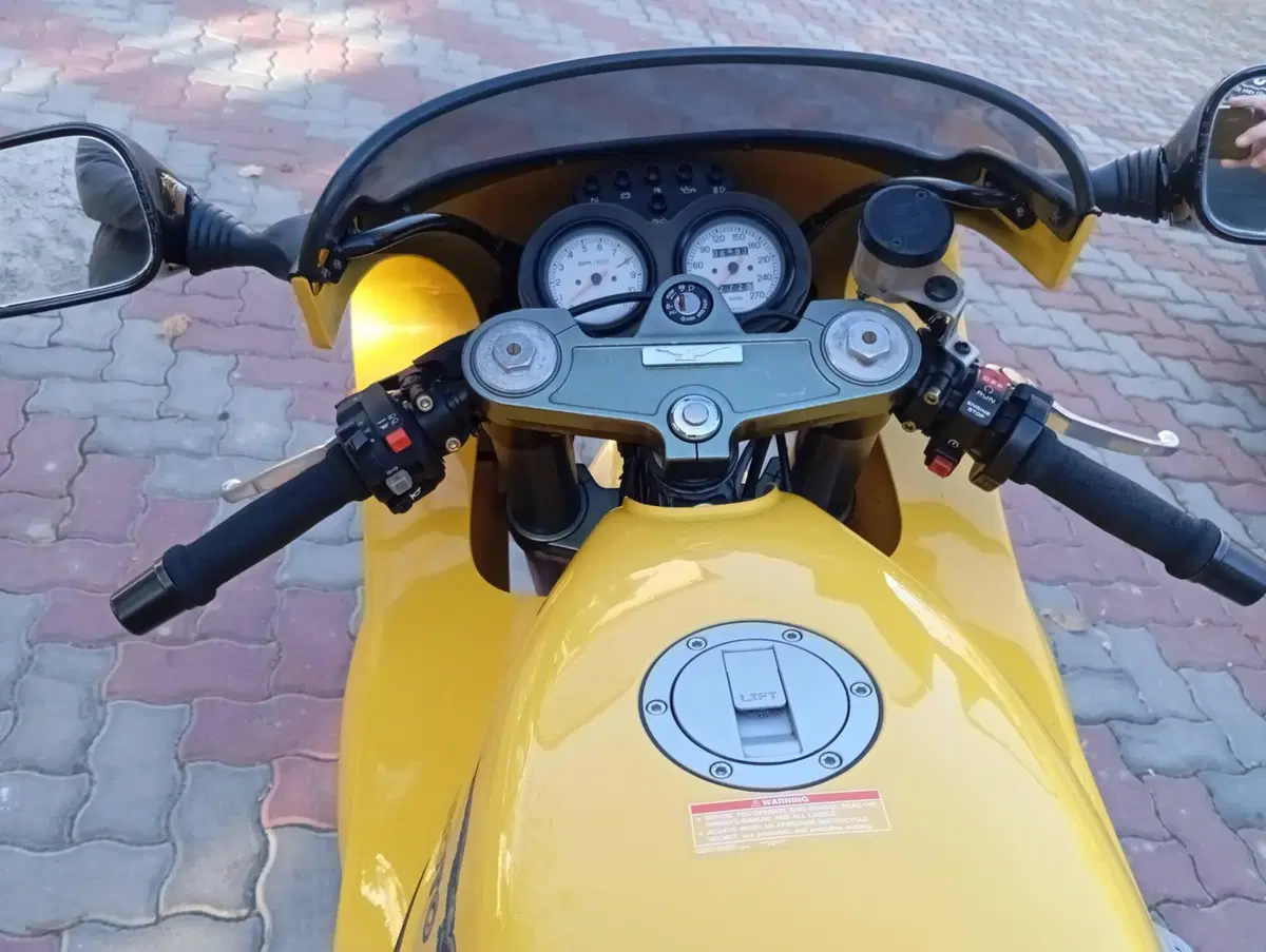 Moto Guzzi 1100 sport (5)