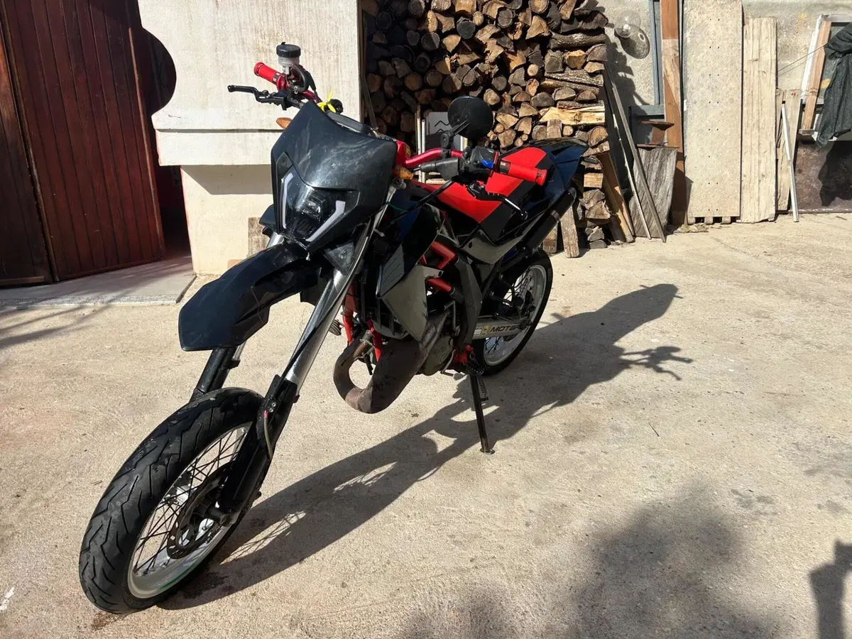 Aprilia SX 125 (2007 - 13) (4)