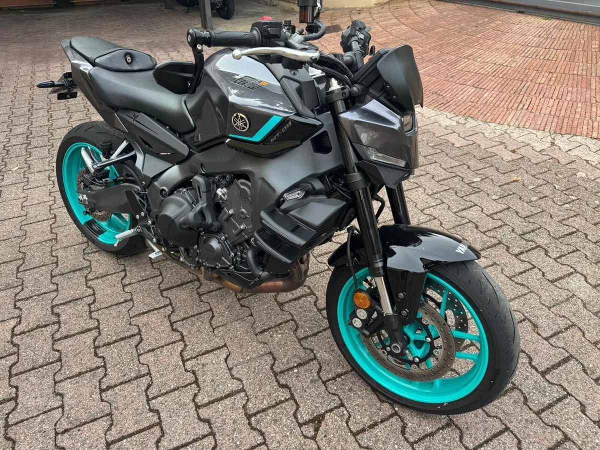 Yamaha MT-09 (2024 - 26) (2)