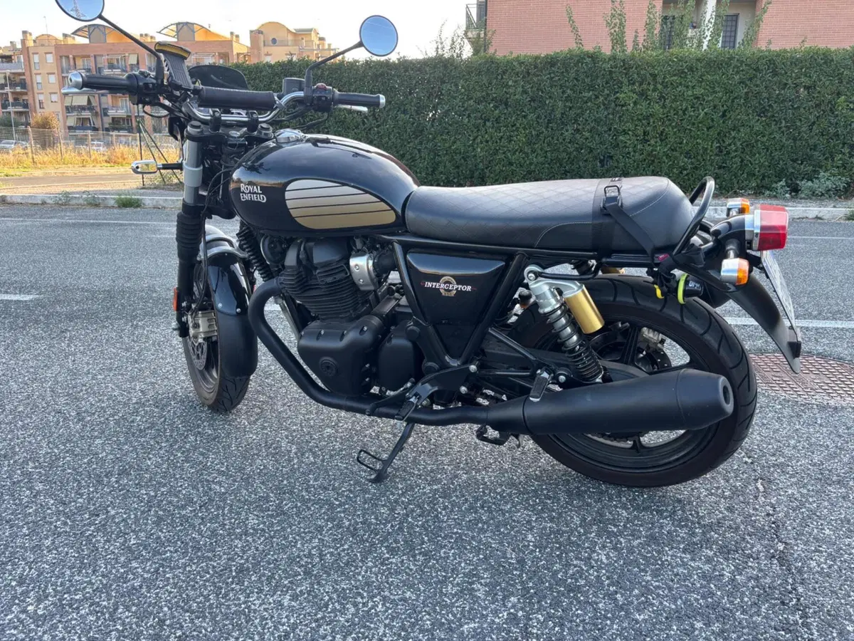 Royal Enfield Interceptor 650 (2021 - 26) (2)