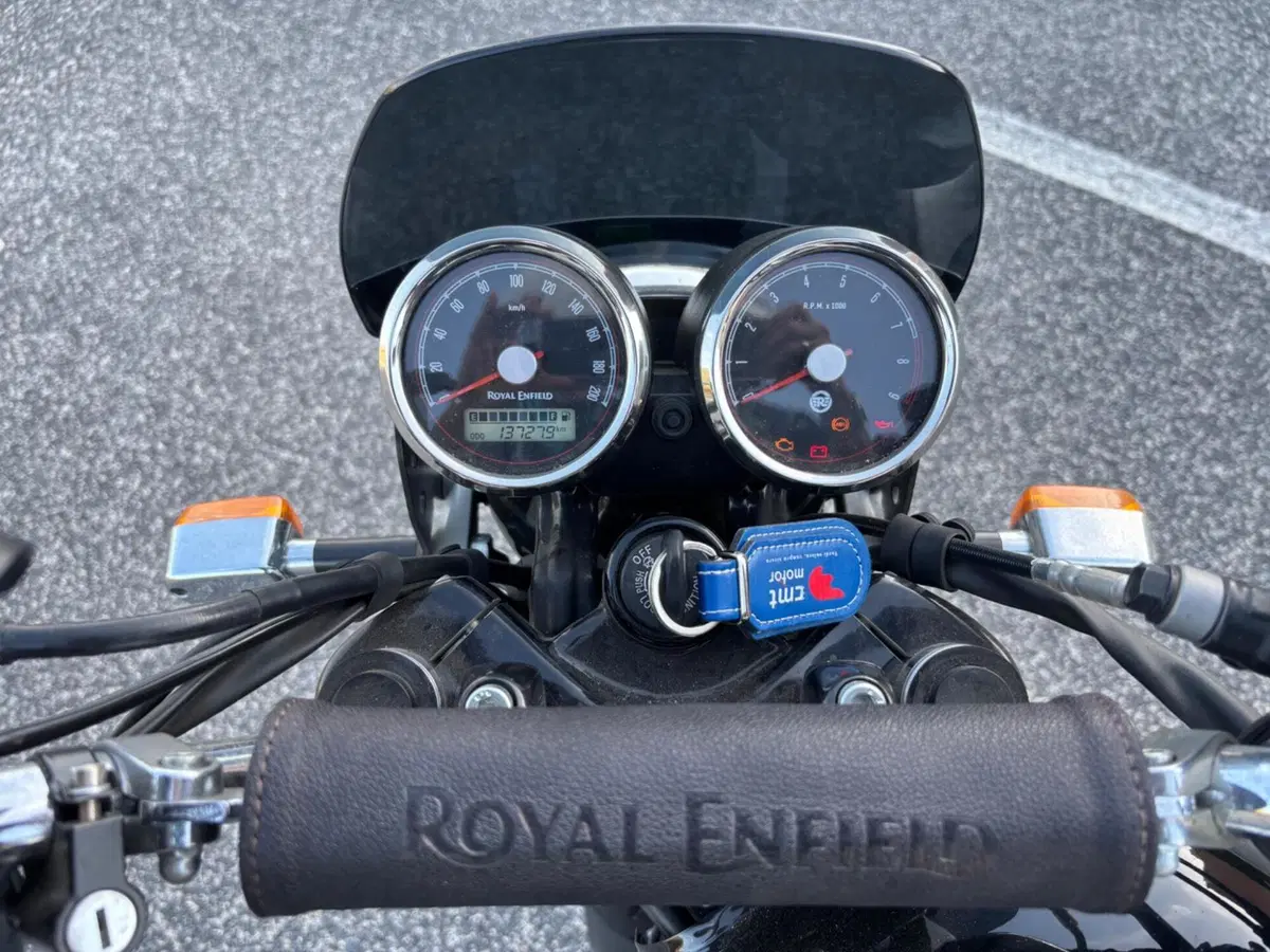 Royal Enfield Interceptor 650 (2021 - 26) (3)