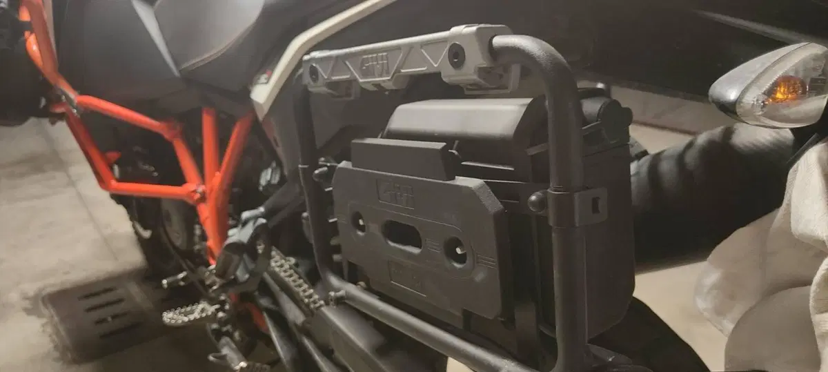 KTM 1090 Adventure R (2017 - 19) (10)