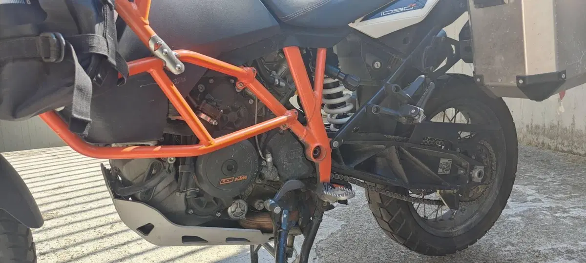 KTM 1090 Adventure R (2017 - 19) (16)