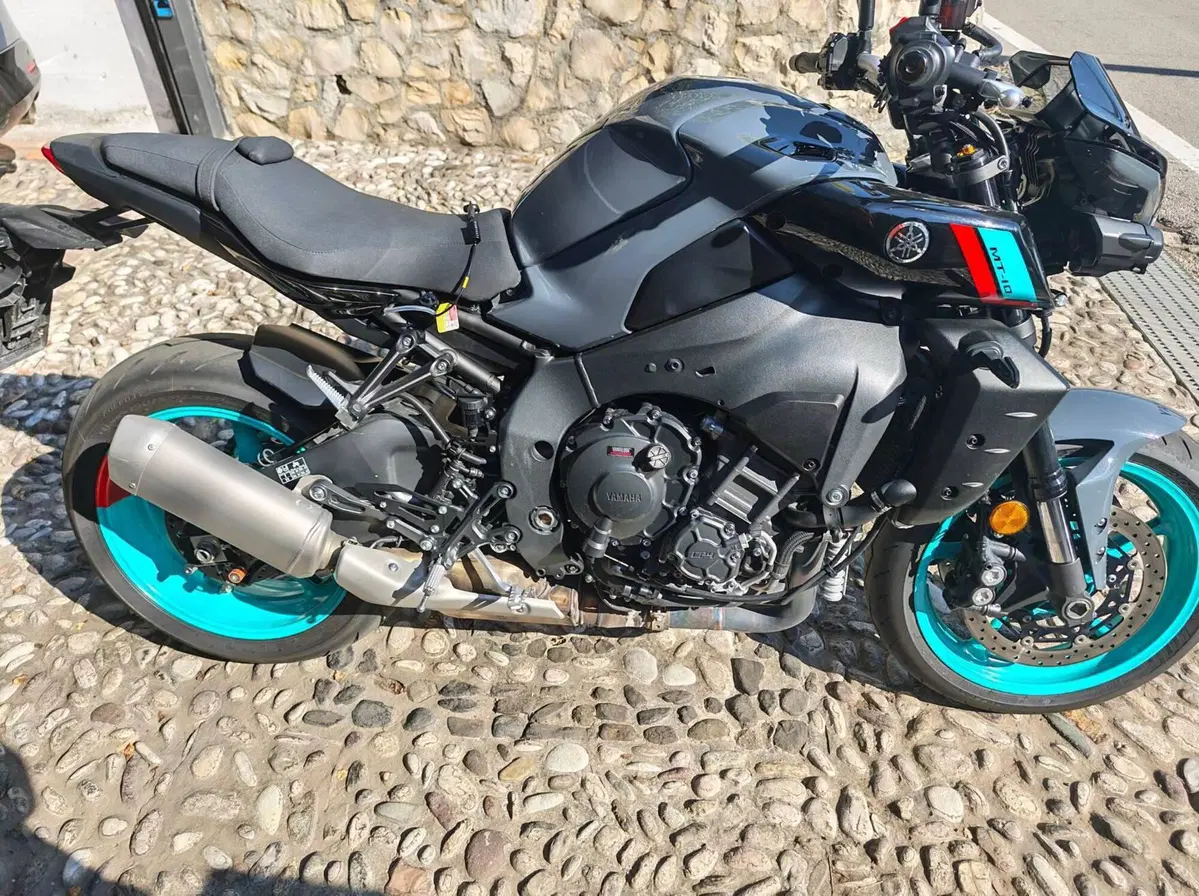 Yamaha MT-10 (2022 - 26) (2)