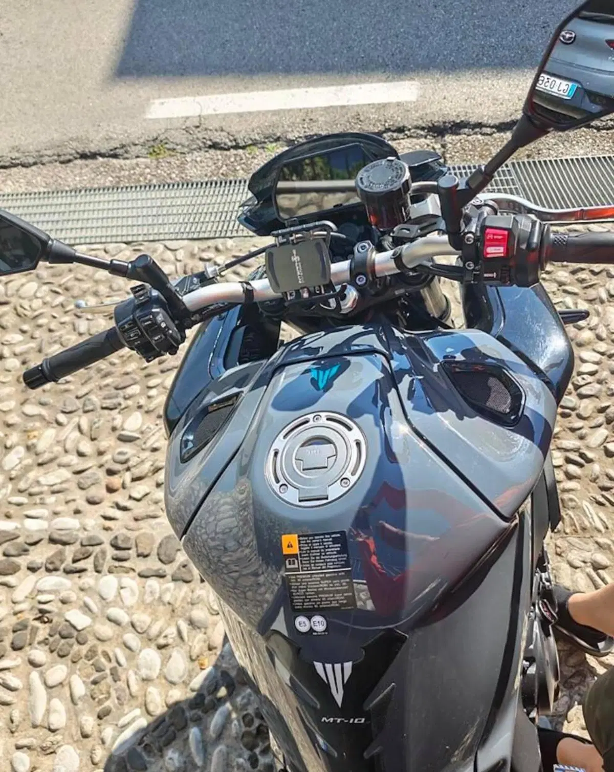 Yamaha MT-10 (2022 - 26) (3)