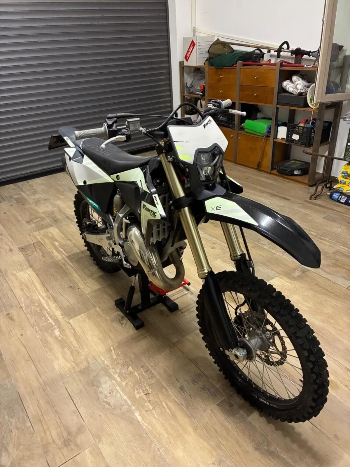 Fantic Motor XE 125 Black Edition (2024) (2)