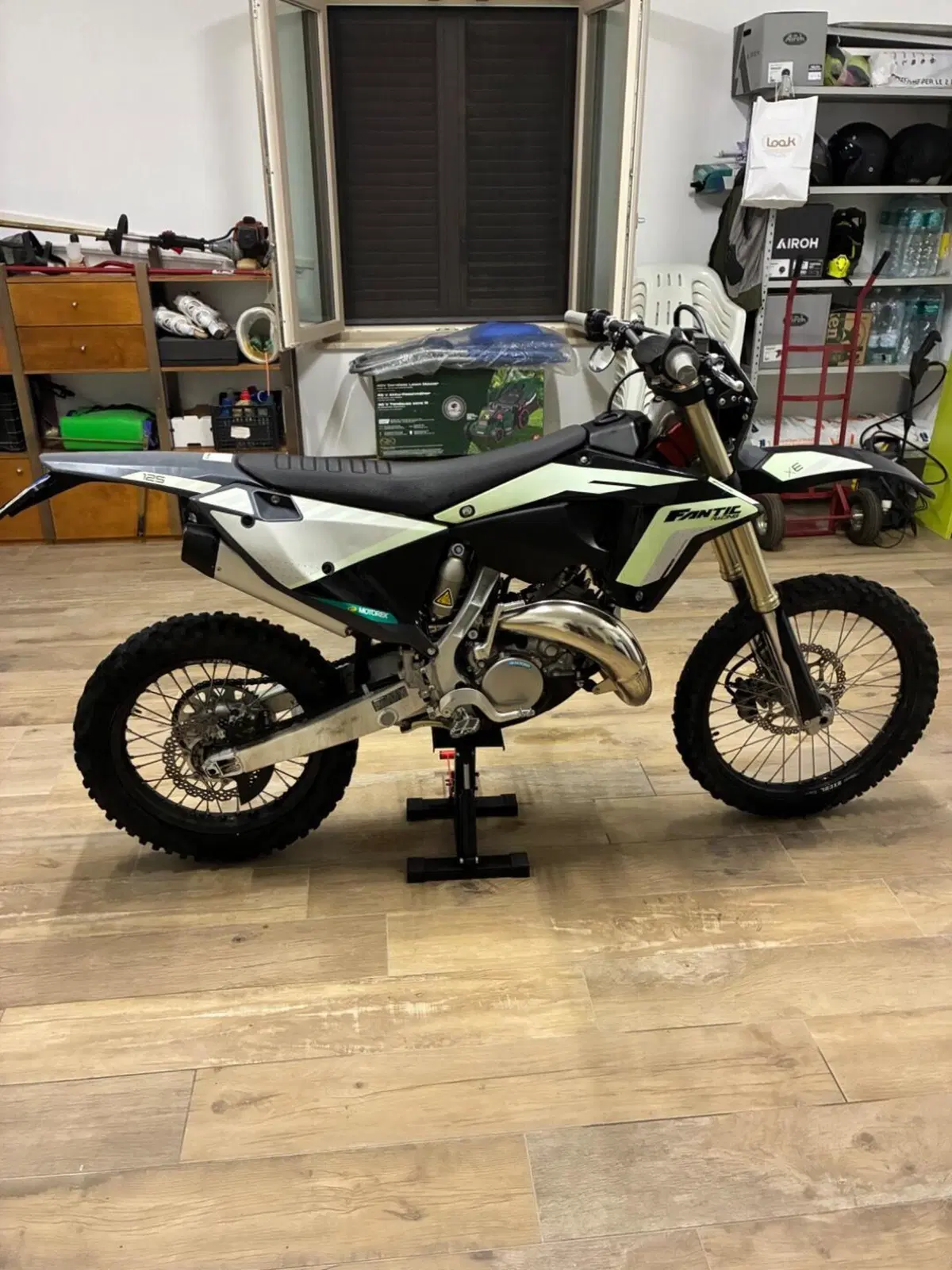 Fantic Motor XE 125 Black Edition (2024) (6)
