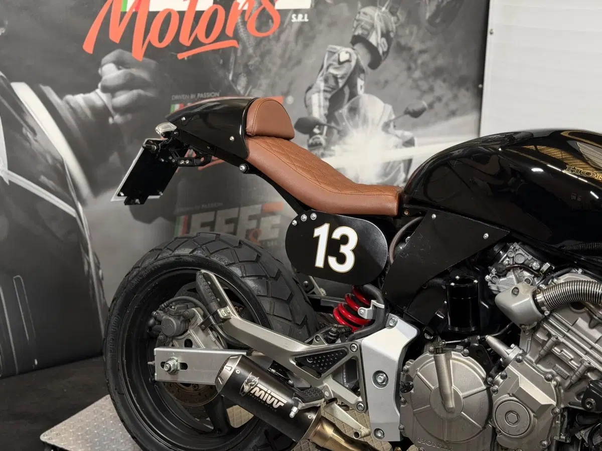 Honda Hornet 600 S (2002 - 04) (3)