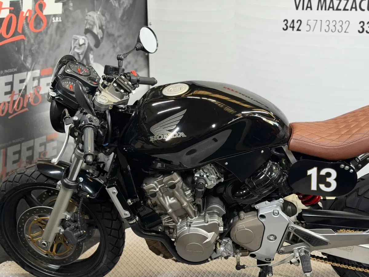 Honda Hornet 600 S (2002 - 04) (9)