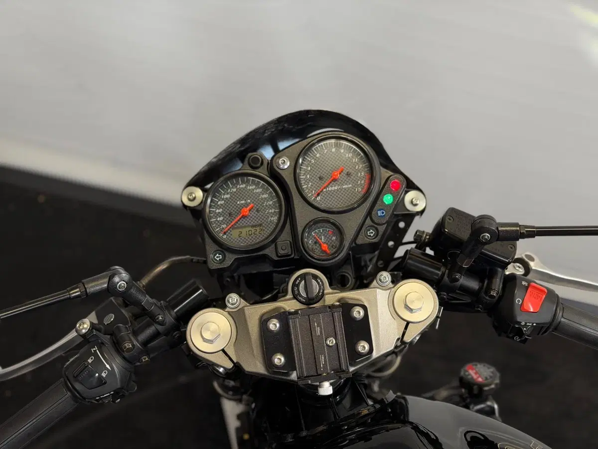 Honda Hornet 600 S (2002 - 04) (14)