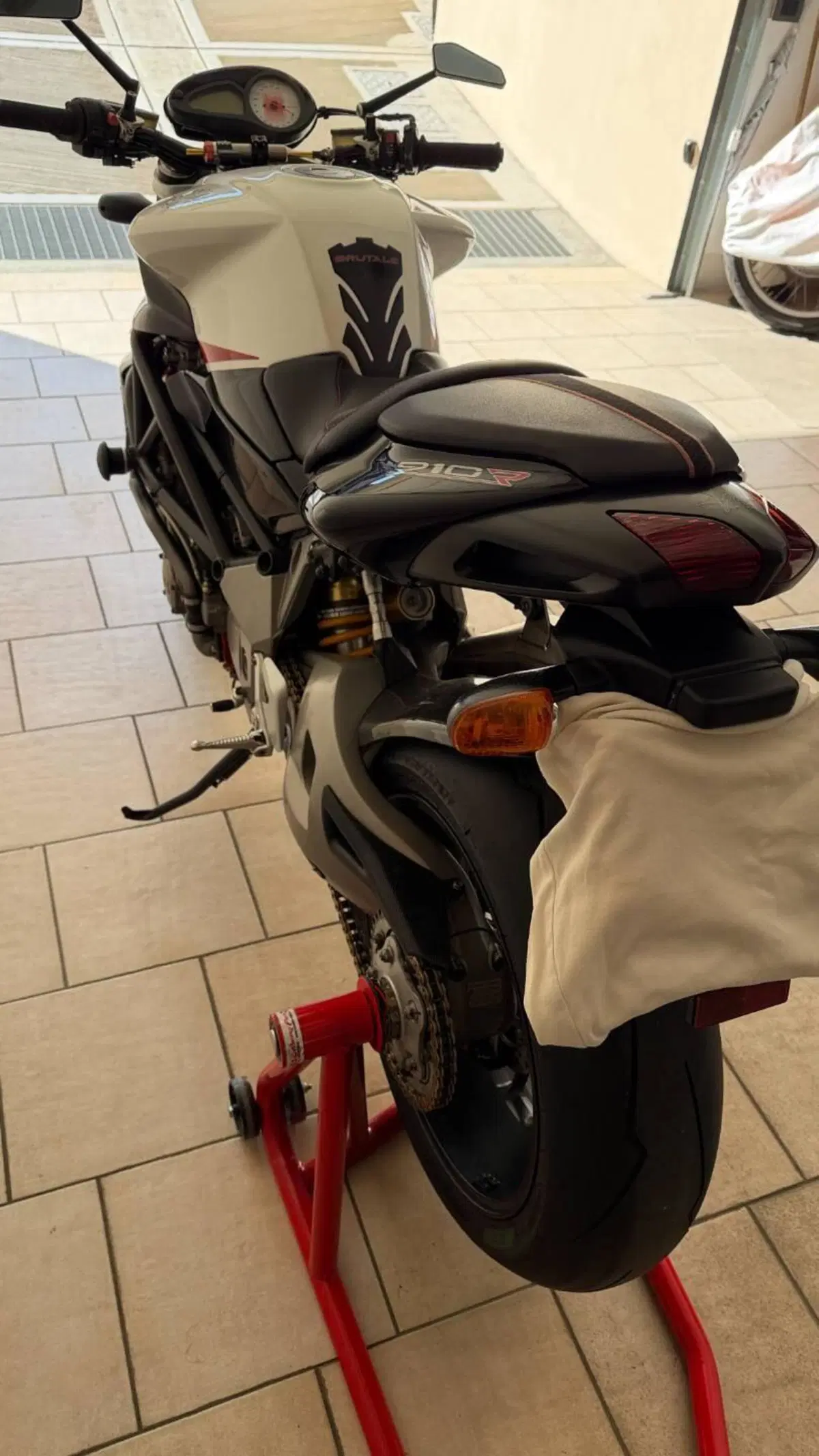 MV Agusta Brutale 910 R (2006 - 11) (4)