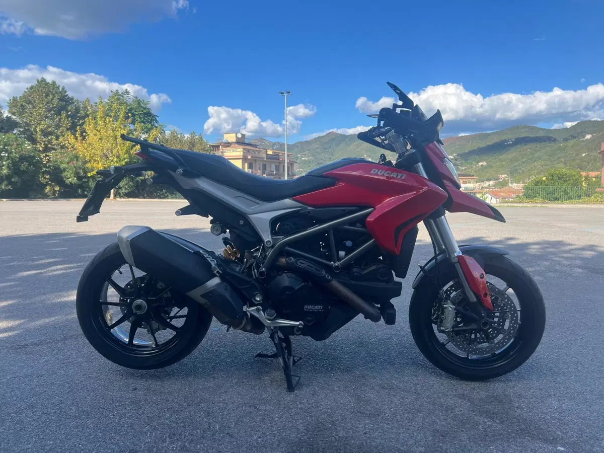 Ducati Hyperstrada 939 (2016 - 18) (2)