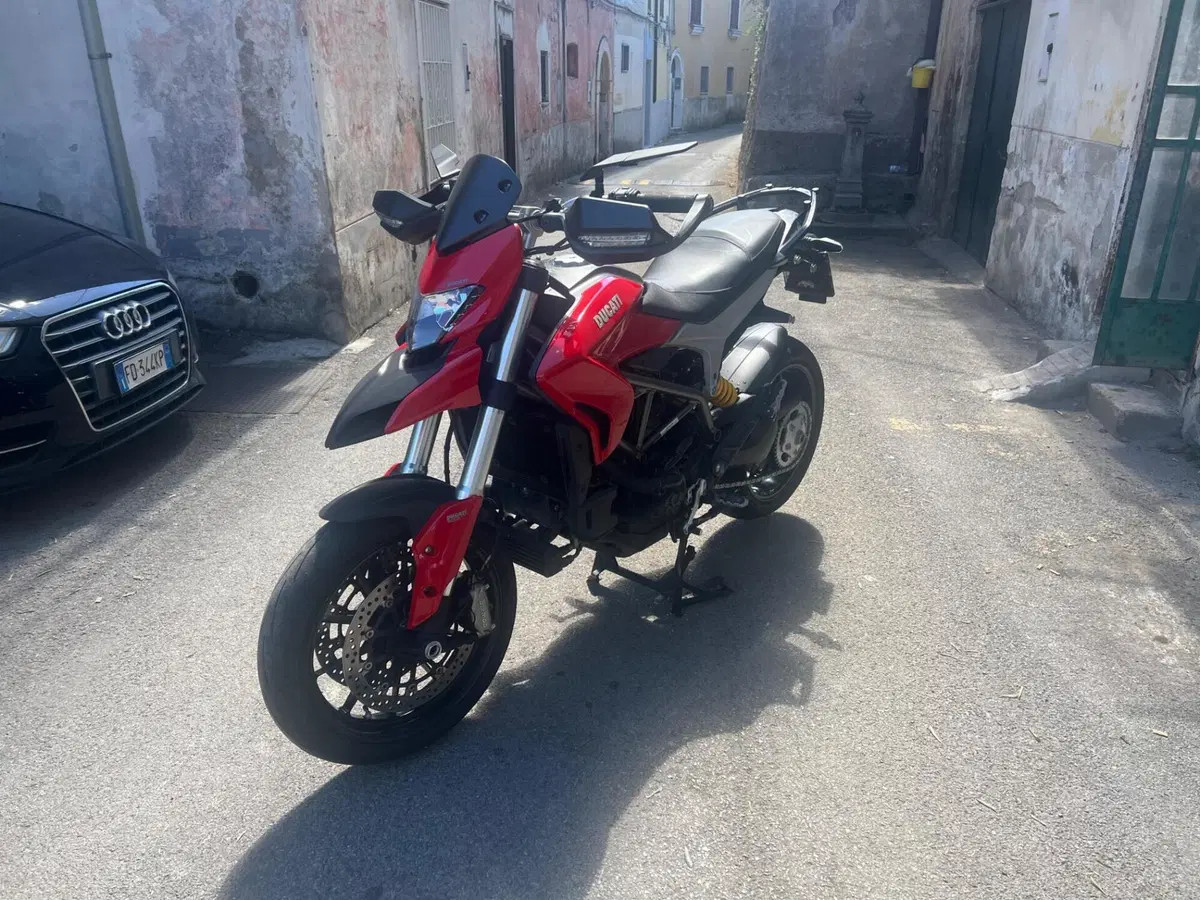 Ducati Hyperstrada 939 (2016 - 18) (9)