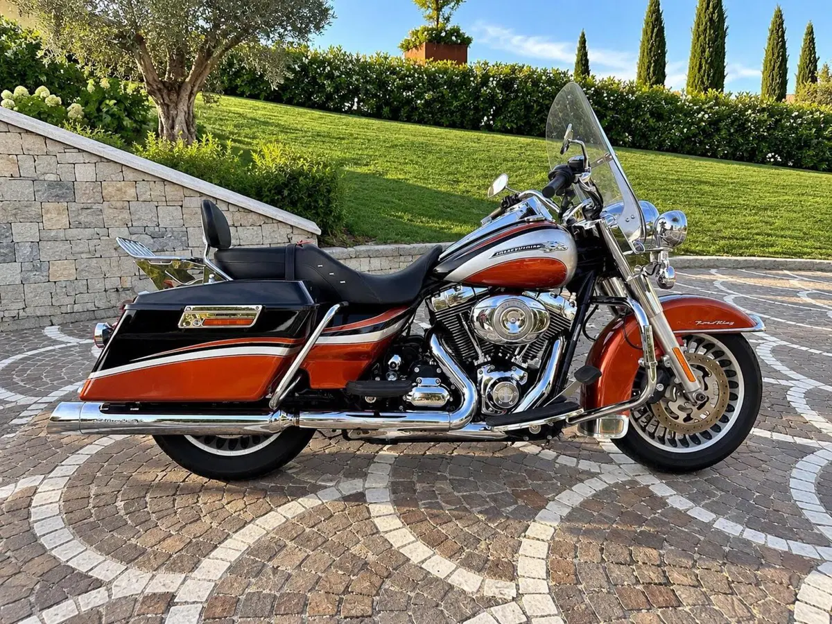 Harley-Davidson 1584 Road King Classic (2007 - 11) - FLHRCI