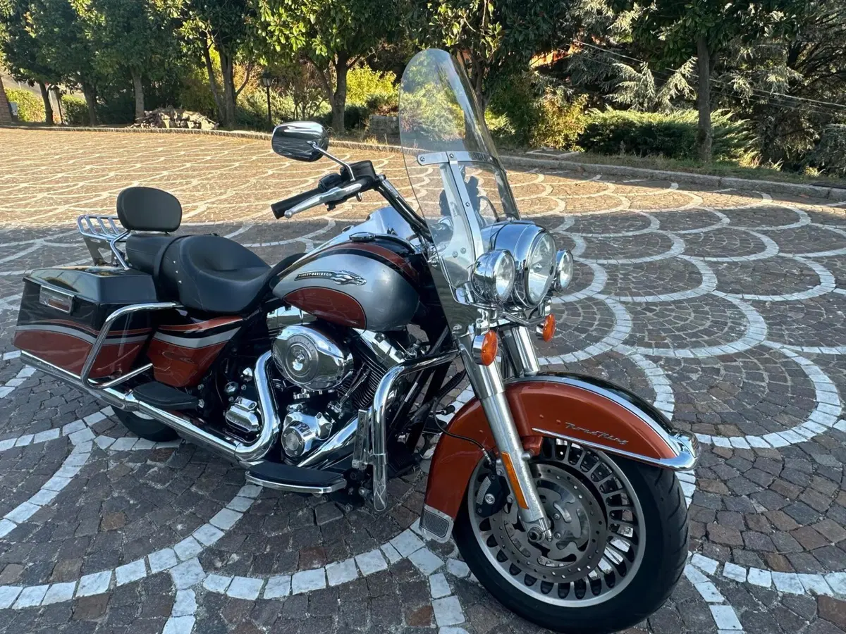 Harley-Davidson 1584 Road King Classic (2007 - 11) - FLHRCI (3)