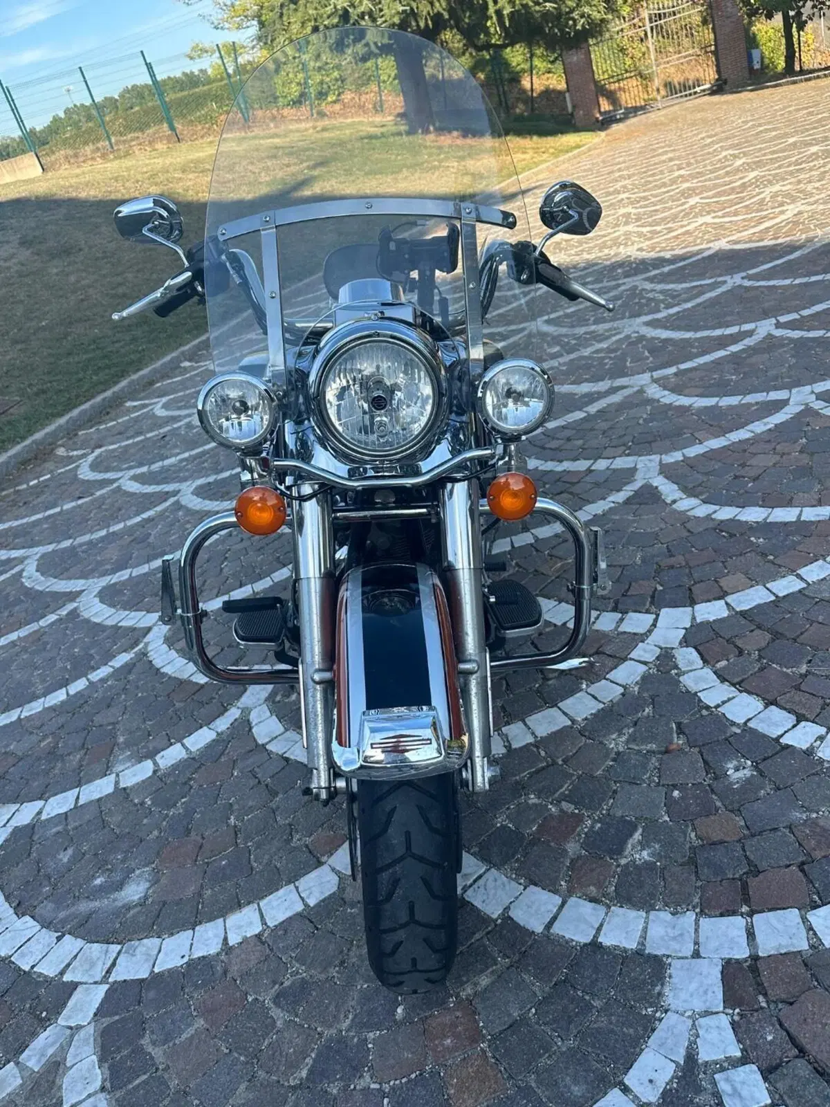 Harley-Davidson 1584 Road King Classic (2007 - 11) - FLHRCI (4)
