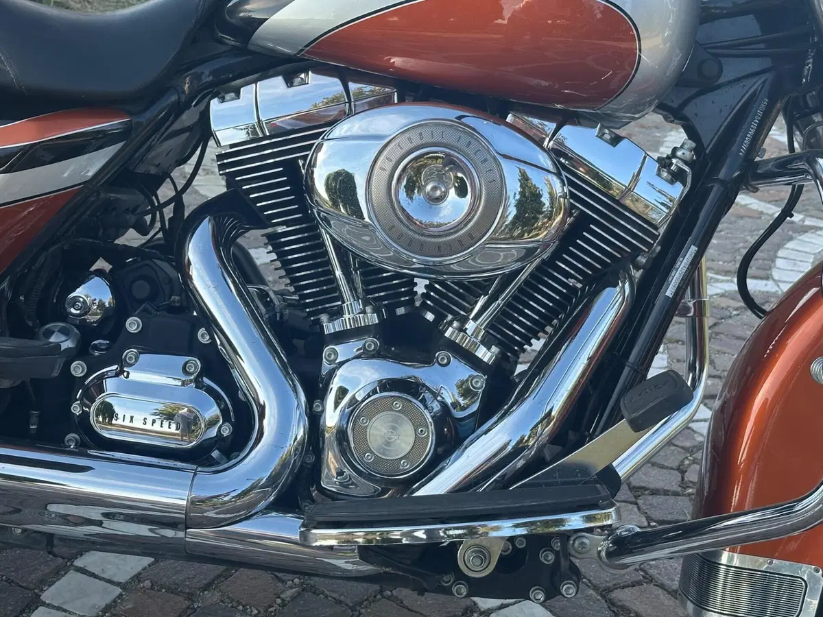 Harley-Davidson 1584 Road King Classic (2007 - 11) - FLHRCI (9)