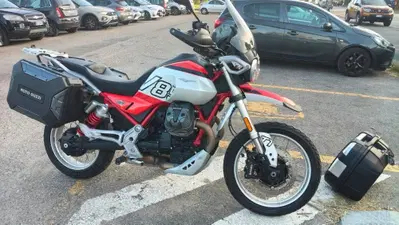 Moto Guzzi V85 TT (2024 - 26) usata