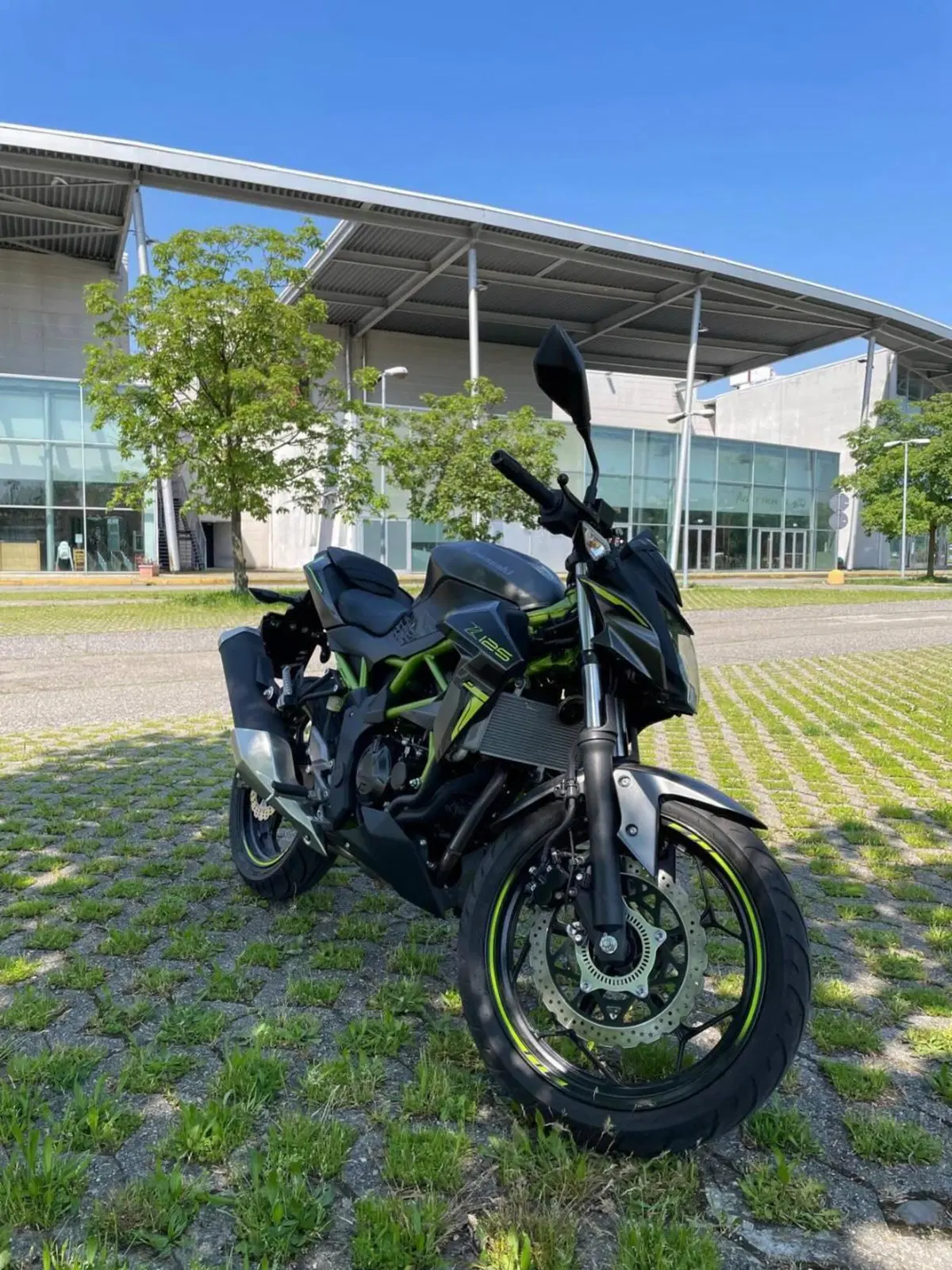 Kawasaki Z 125 (2021 - 24) (3)