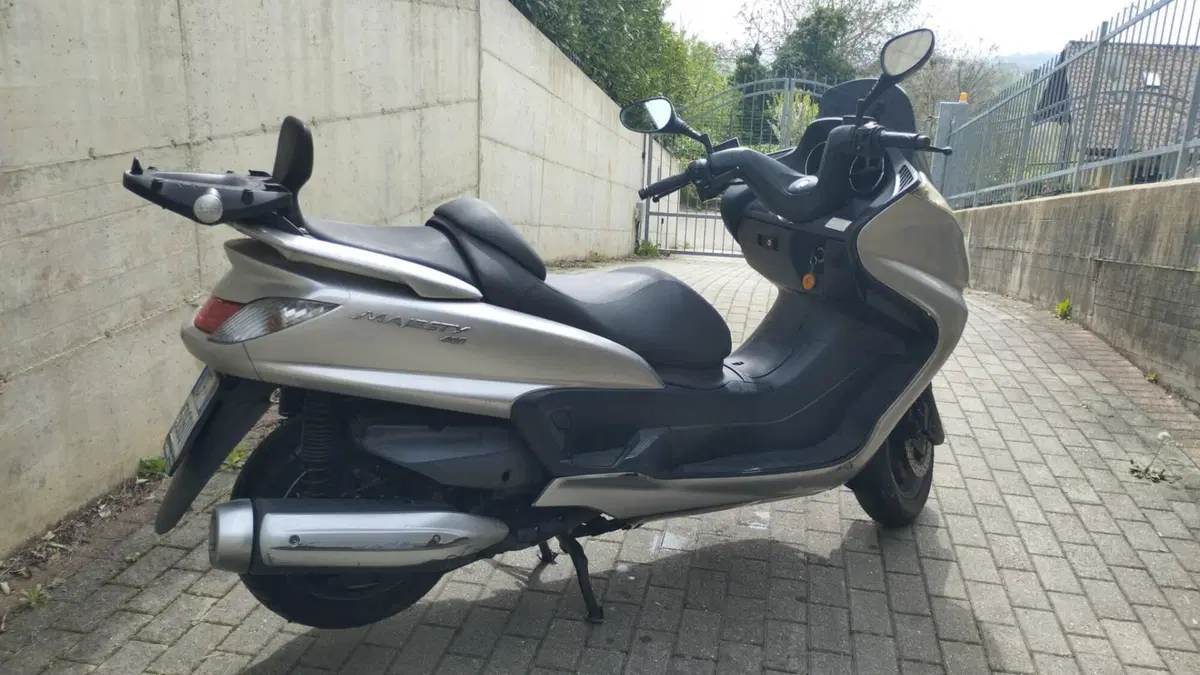 Yamaha Majesty 400 (2004 - 08) (4)
