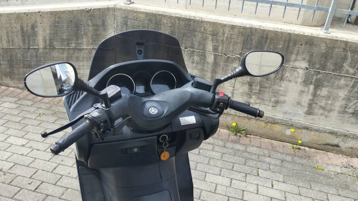 Yamaha Majesty 400 (2004 - 08) (7)