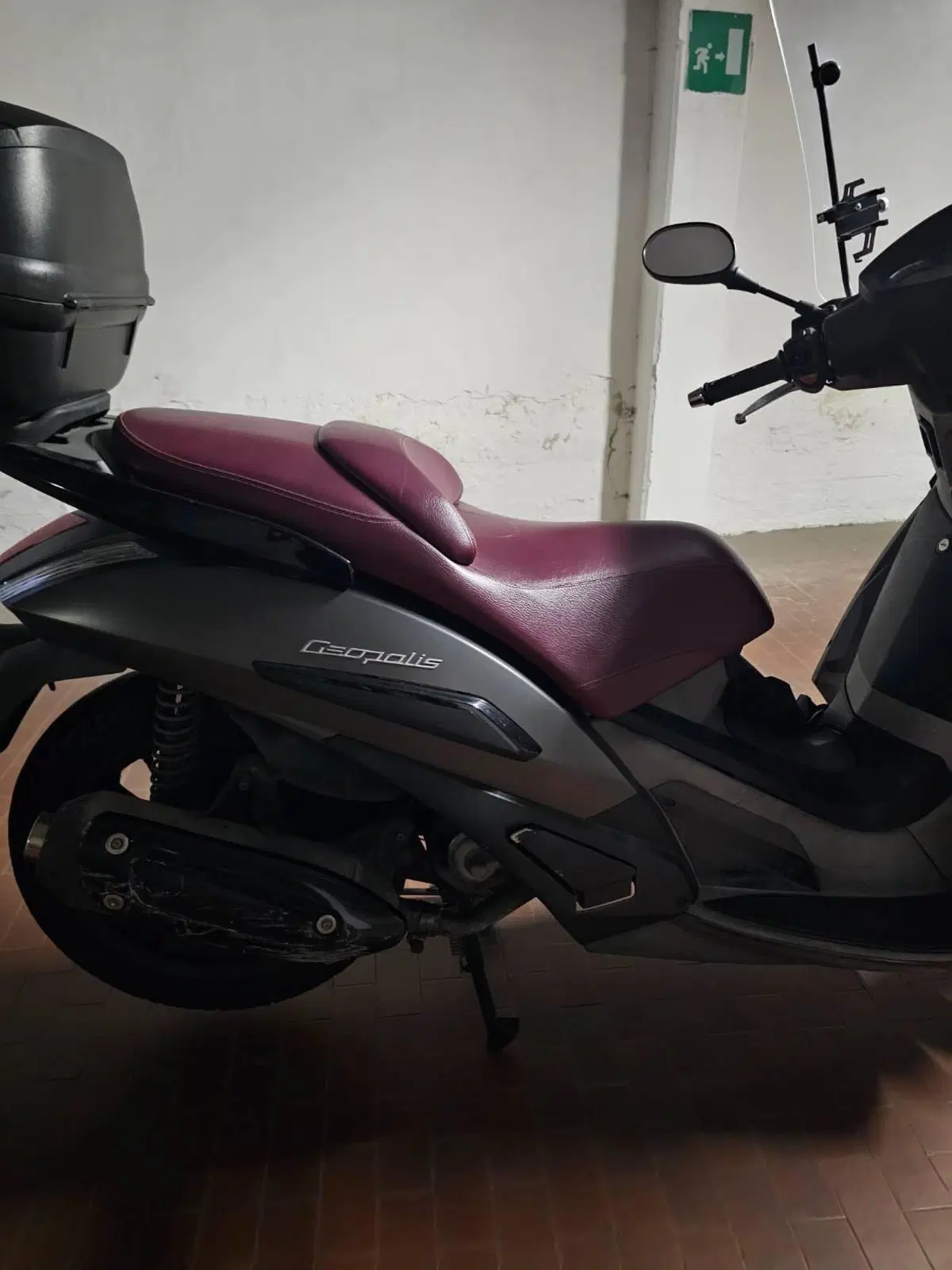 Peugeot Geopolis 300 (2013 - 15) (2)