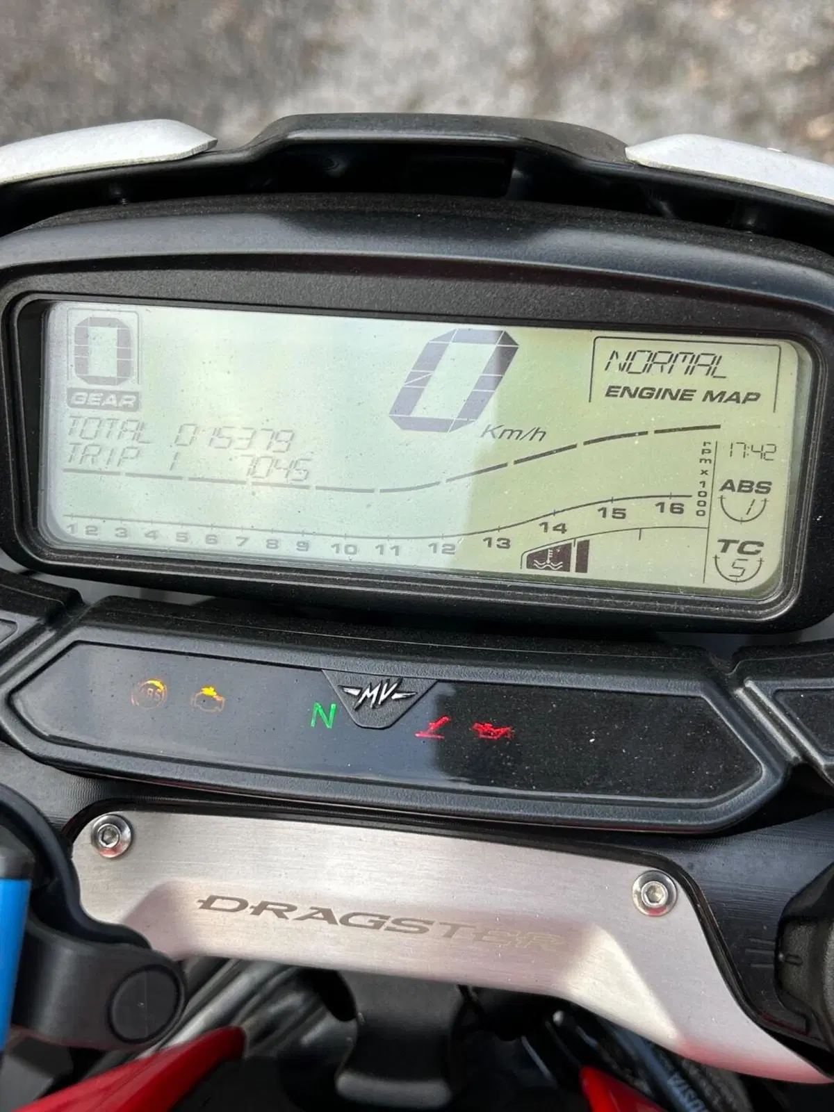 MV Agusta Dragster 800 Rosso (2021 - 23) (6)