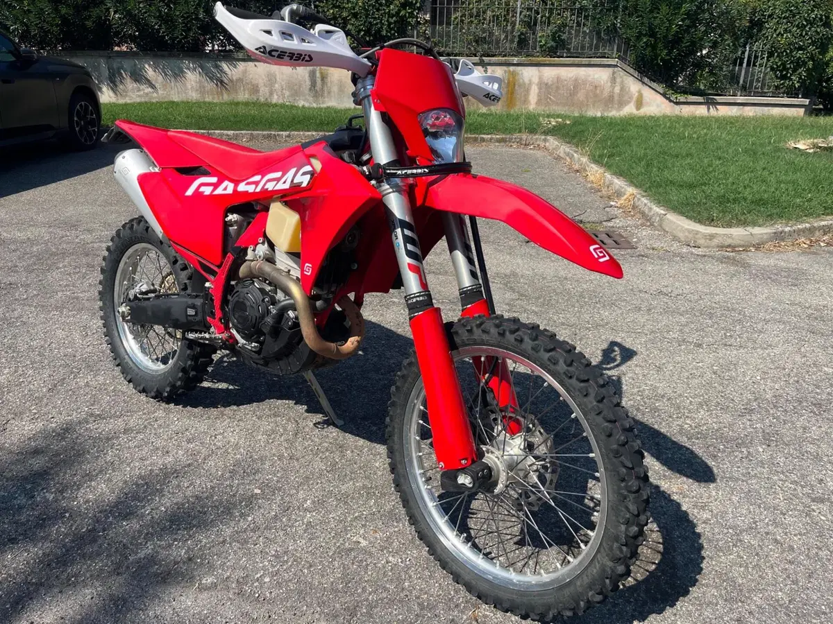 GASGAS EC 250 F (2024) (2)