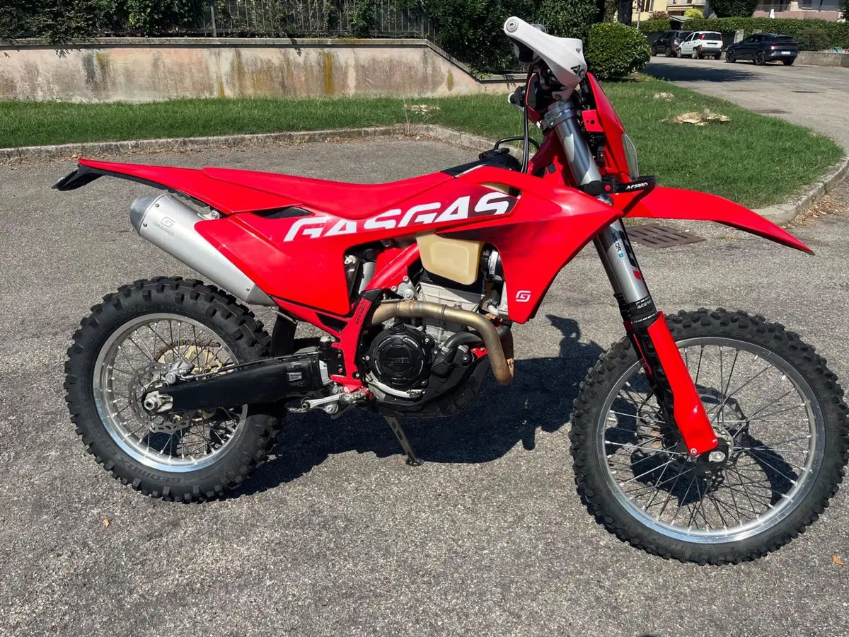 GASGAS EC 250 F (2024) (3)