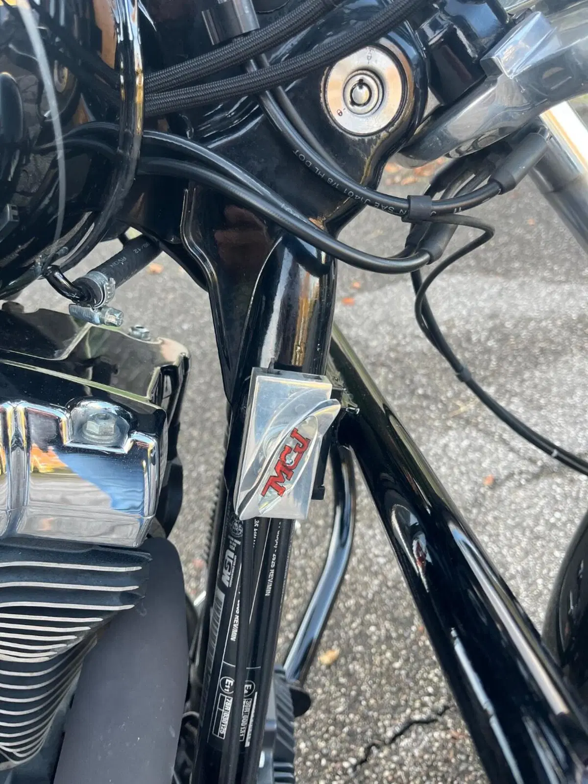 Harley-Davidson 1690 Wide Glide (2010 - 17) - FXDWG (13)