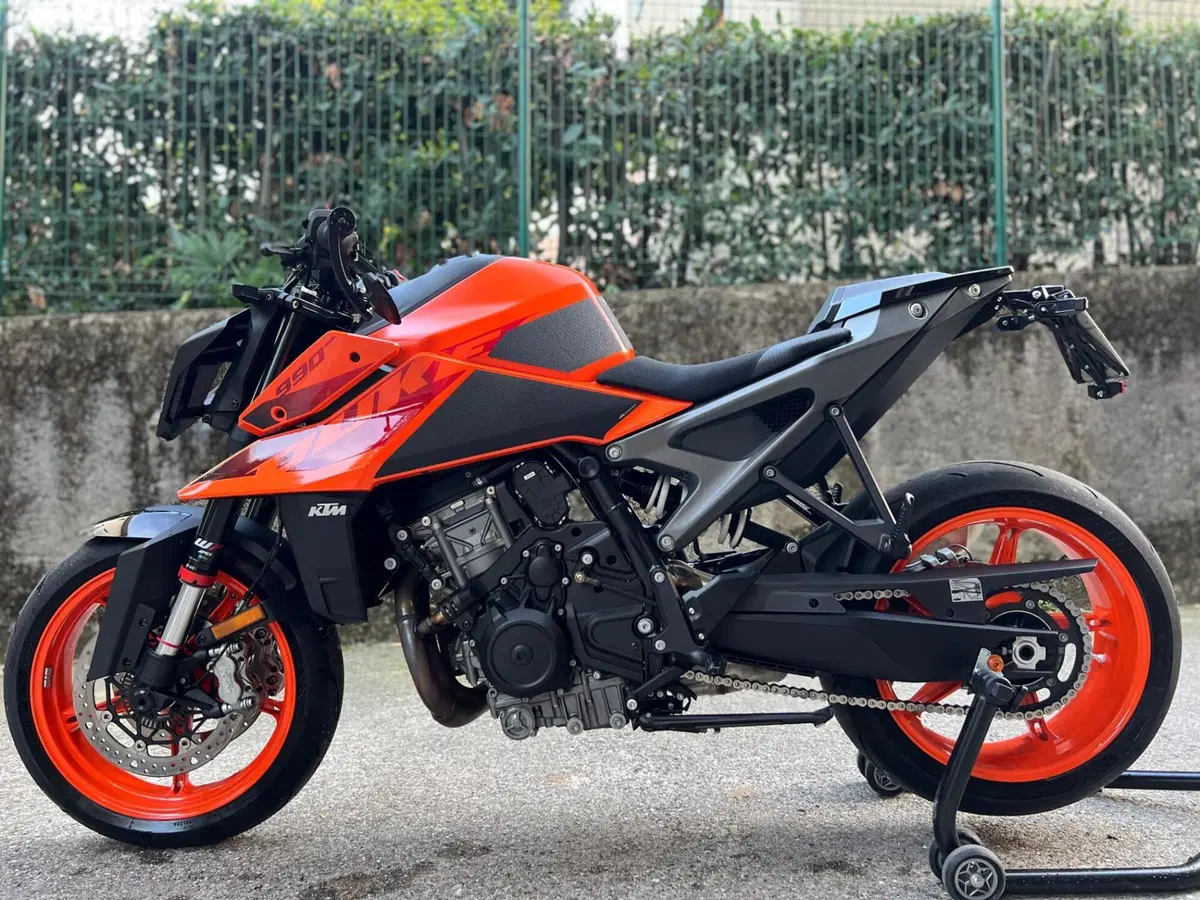 KTM 990 Duke (2024 - 26)