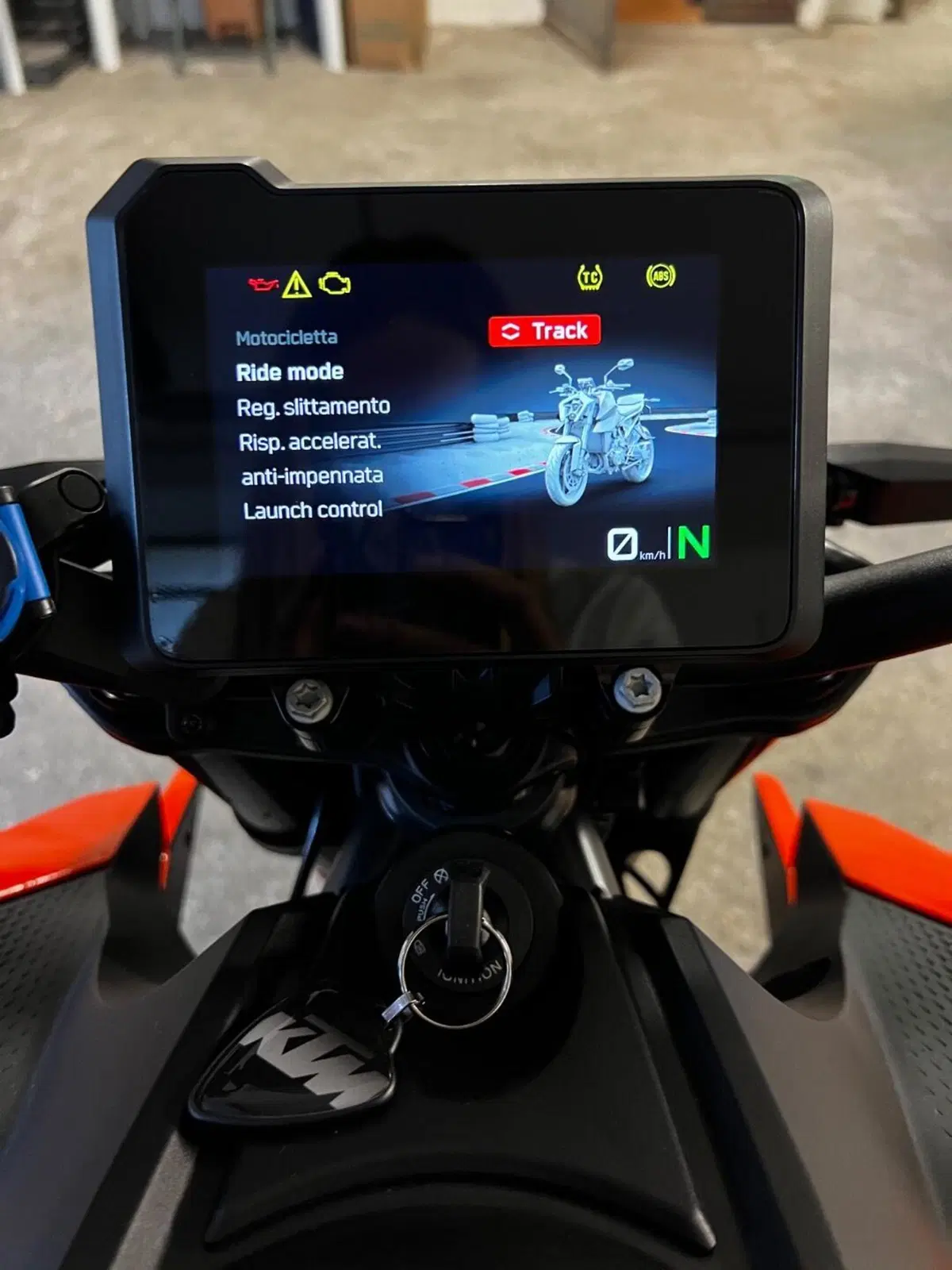 KTM 990 Duke (2024 - 26) (12)