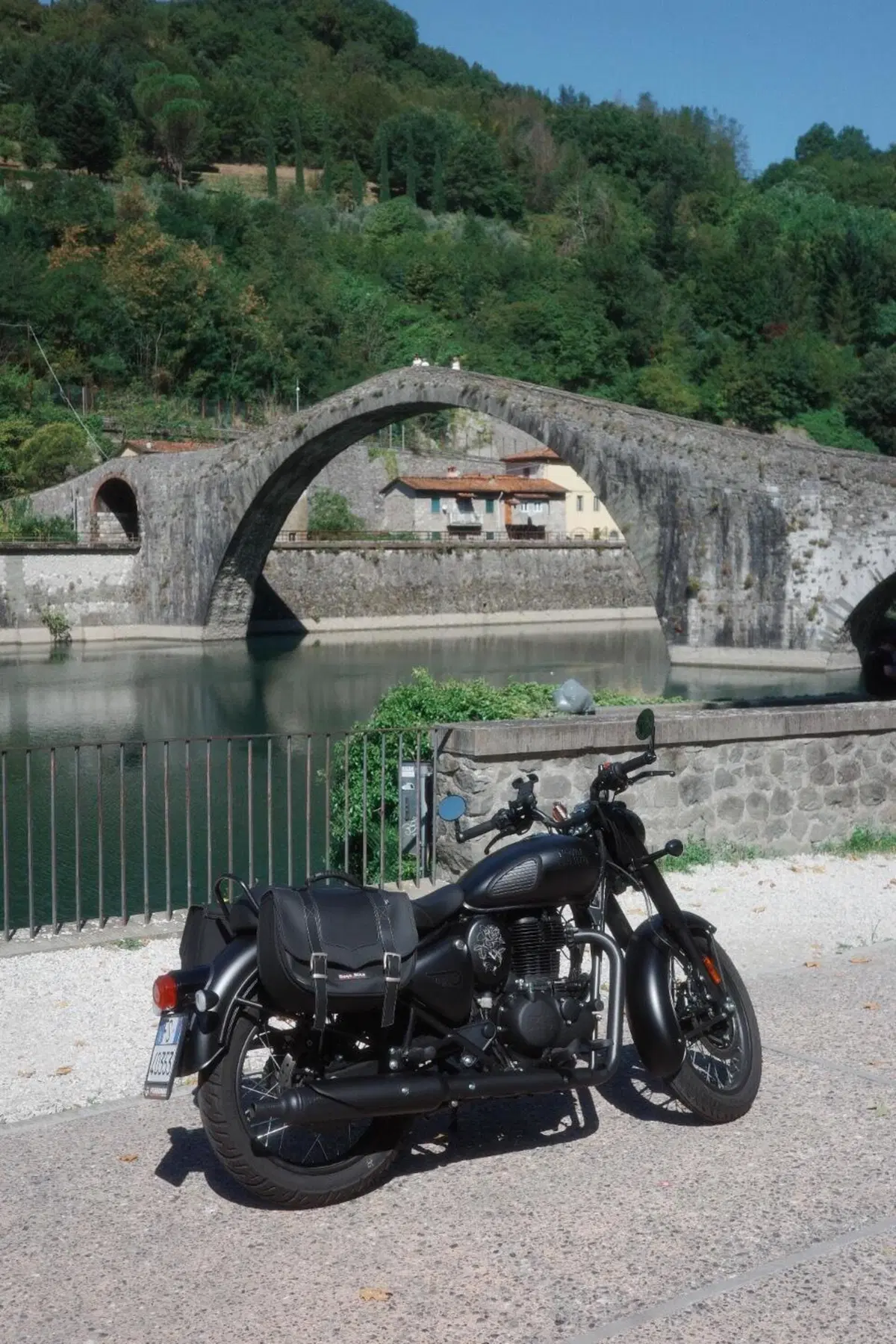 Royal Enfield Classic 350 (2021 - 26) (4)