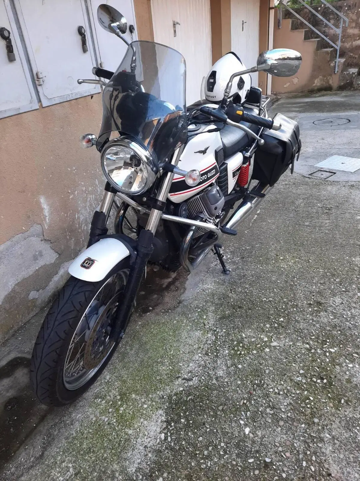Moto Guzzi V7 Classic (2008 - 12) (7)