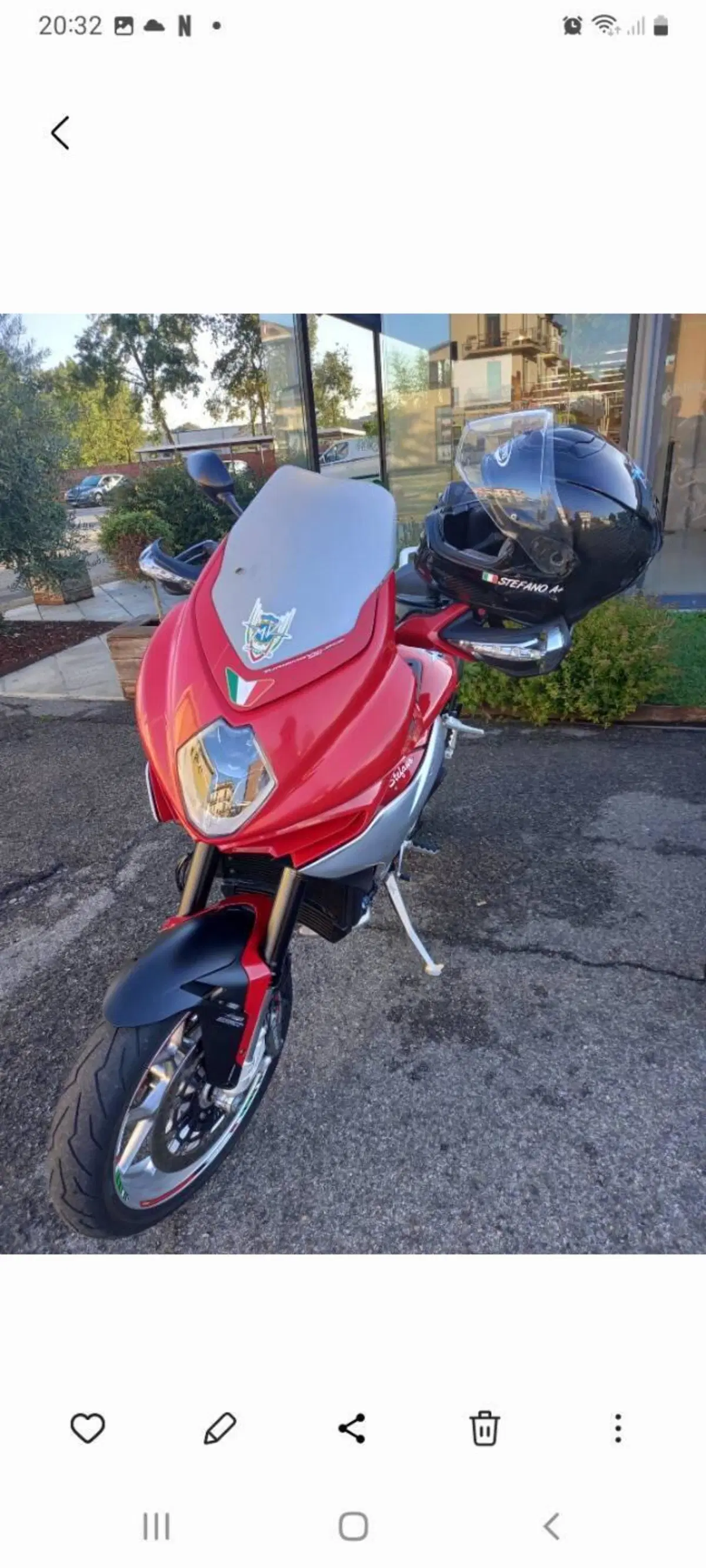 MV Agusta Turismo Veloce 800 (2014 - 16) (2)